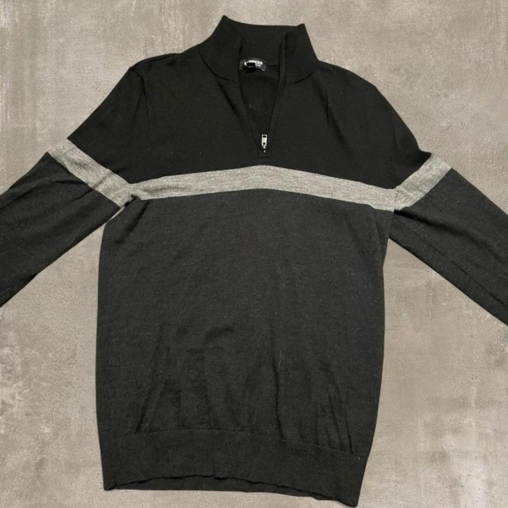 Express Merino Wool Blend Quarter Zip Sweater Men’s Medium Black Stripe Pullover